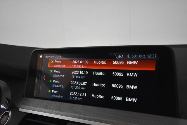BMW X3 2018 G01 xDrive M40i A M Performance / Panoraama / Vetokoukku / Webasto / Led-ajovalot / Display Key