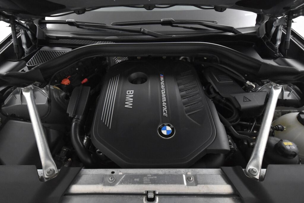 BMW X3 2018 G01 xDrive M40i A M Performance / Panoraama / Vetokoukku / Webasto / Led-ajovalot / Display Key