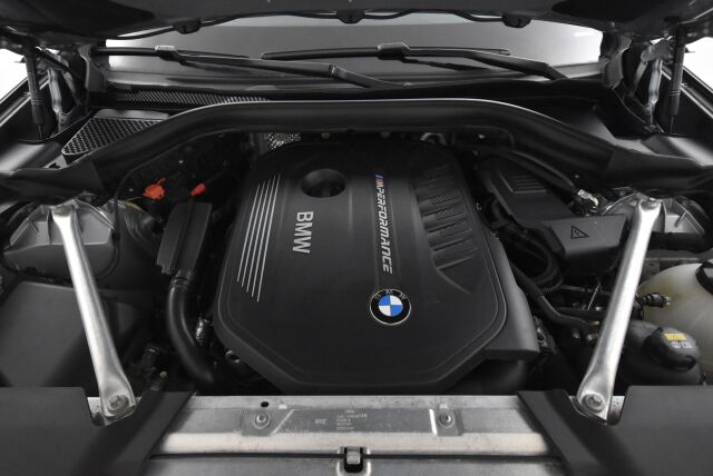 BMW X3 2018 G01 xDrive M40i A M Performance / Panoraama / Vetokoukku / Webasto / Led-ajovalot / Display Key