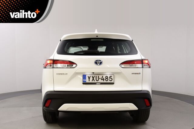 Toyota Corolla Cross 2023 2.0 Hybrid Active / Tehdastakuu / Suomiauto / 1-Omistaja / Alv-väh.kelp./ Adapt.vakkari / P-kamera /