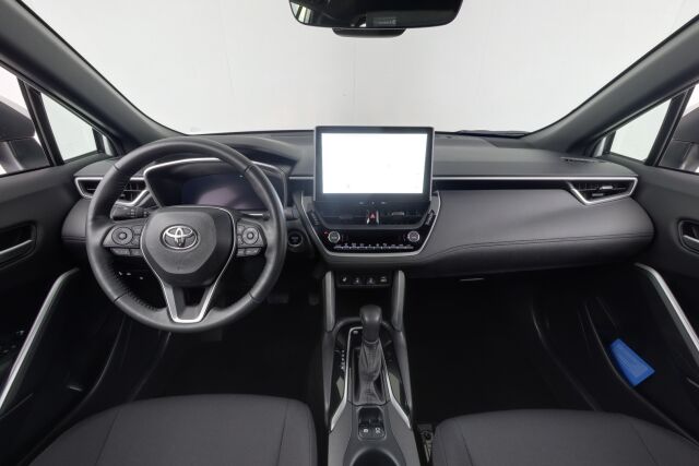 Toyota Corolla Cross 2023 2.0 Hybrid Active / Tehdastakuu / Suomiauto / 1-Omistaja / Alv-väh.kelp./ Adapt.vakkari / P-kamera /