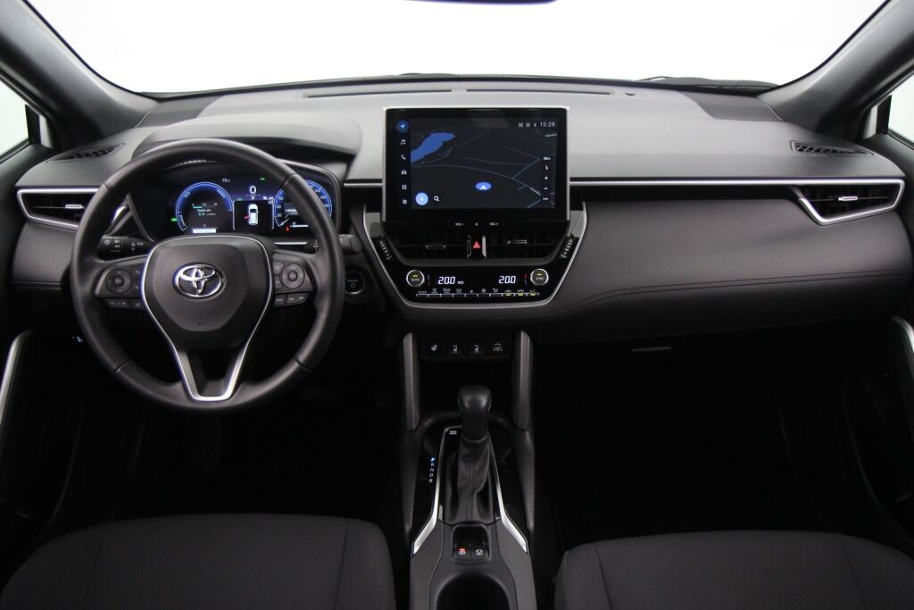 Toyota Corolla Cross 2023 Toyota Corolla Cross 2.0 Hybrid Active / Tehdastakuu / Suomiauto / 1-Omistaja / Alv-väh.kelp./ Adapt.vakkari / P-kamera