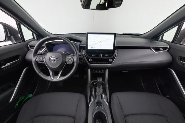 Toyota Corolla Cross 2023 2.0 Hybrid Active / Tehdastakuu / Suomiauto / 1-Omistaja / Alv-väh.kelp./ Adapt.vakkari / P-kamera /