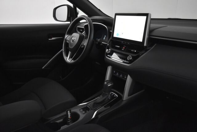 Toyota Corolla Cross 2023 2.0 Hybrid Active / Tehdastakuu / Suomiauto / 1-Omistaja / Alv-väh.kelp./ Adapt.vakkari / P-kamera /