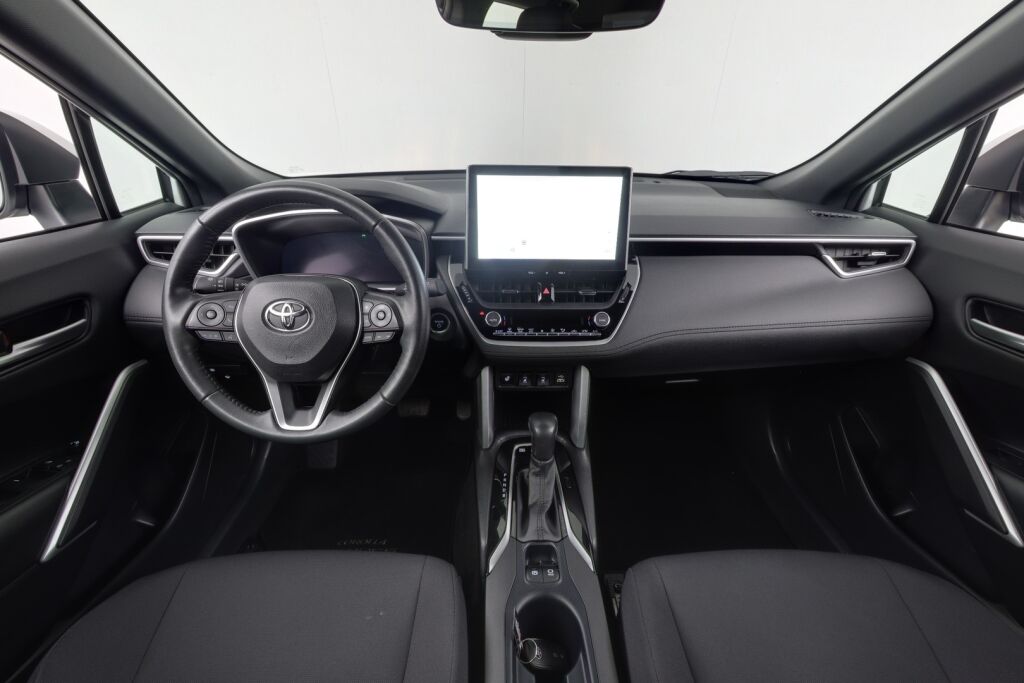 Toyota Corolla Cross 2023 2.0 Hybrid Active / Tehdastakuu / Suomiauto / 1-Omistaja / Alv-väh.kelp./ Adapt.vakkari / P-kamera /