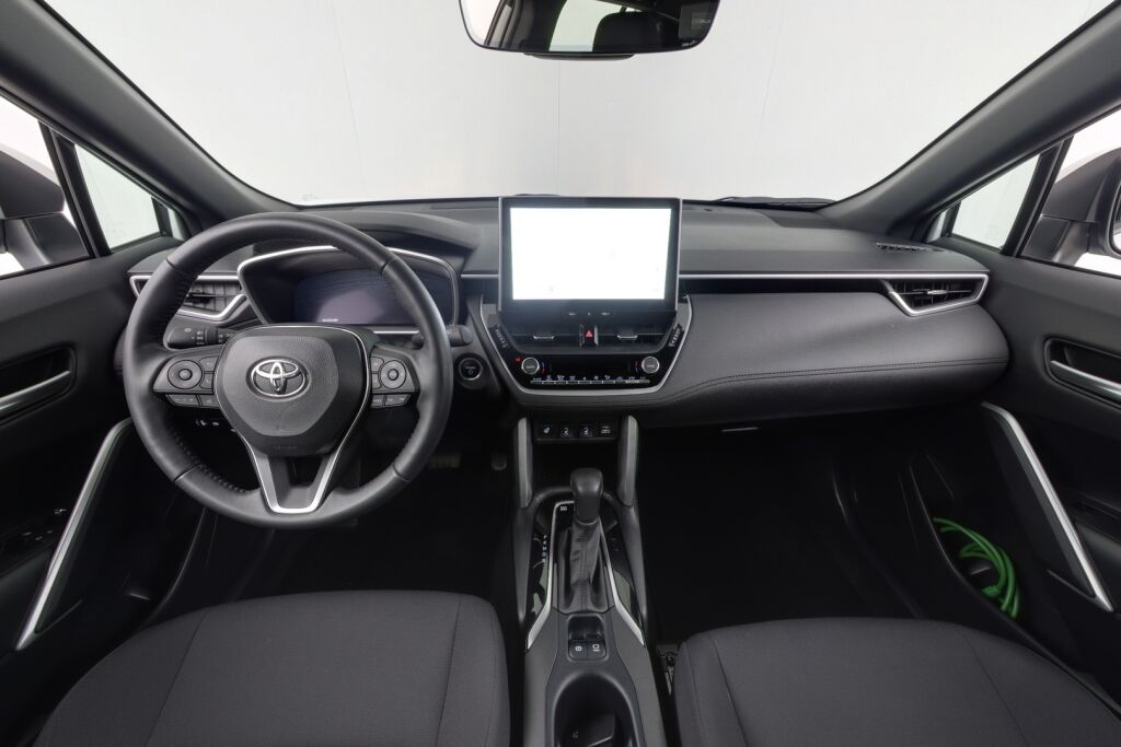 Toyota Corolla Cross 2023 2.0 Hybrid Active / Tehdastakuu / Suomiauto / 1-Omistaja / Alv-väh.kelp./ Adapt.vakkari / P-kamera /