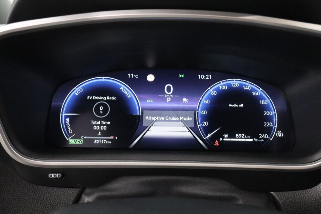 Toyota Corolla Cross 2023 2.0 Hybrid Active / Tehdastakuu / 1-Om. Suomiauto / ALV / Adapt. vakkari / P-Kamera / Navi / Ratinlämmitin / LEDit