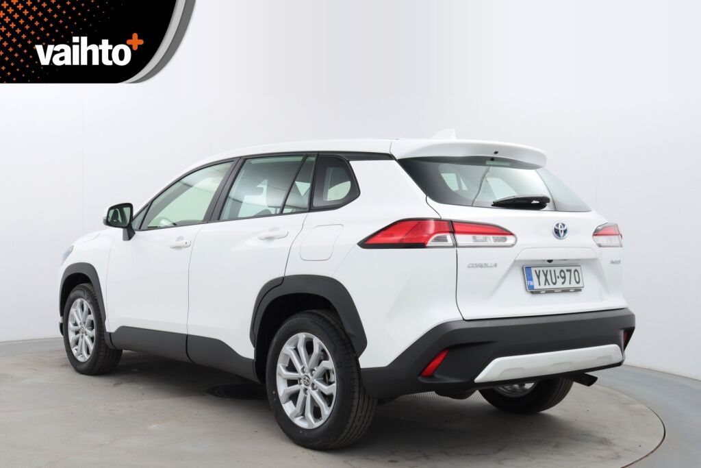 Toyota Corolla Cross 2023 2.0 Hybrid Active / Tehdastakuu / 1-Om. Suomiauto / ALV / Adapt. vakkari / P-Kamera / Navi / Ratinlämmitin / LEDit