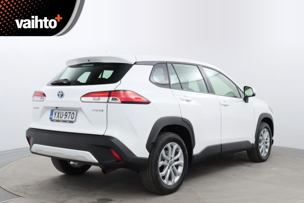 Toyota Corolla Cross 2023 2.0 Hybrid Active / Tehdastakuu / 1-Om. Suomiauto / ALV / Adapt. vakkari / P-Kamera / Navi / Ratinlämmitin / LEDit