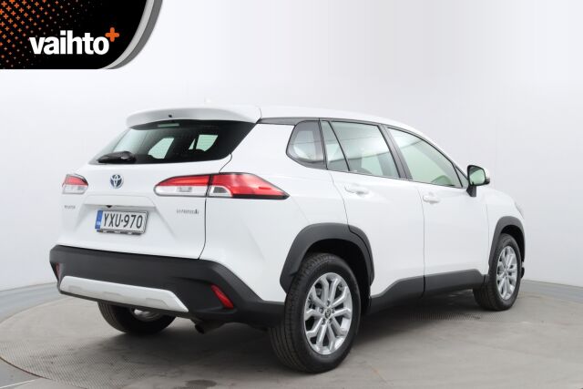 Toyota Corolla Cross 2023 2.0 Hybrid Active / Tehdastakuu / 1-Om. Suomiauto / ALV / Adapt. vakkari / P-Kamera / Navi / Ratinlämmitin / LEDit
