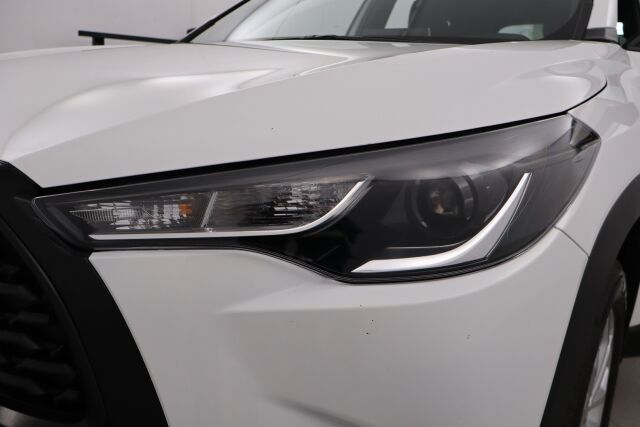 Toyota Corolla Cross 2023 2.0 Hybrid Active / Tehdastakuu / 1-Om. Suomiauto / ALV / Adapt. vakkari / P-Kamera / Navi / Ratinlämmitin / LEDit