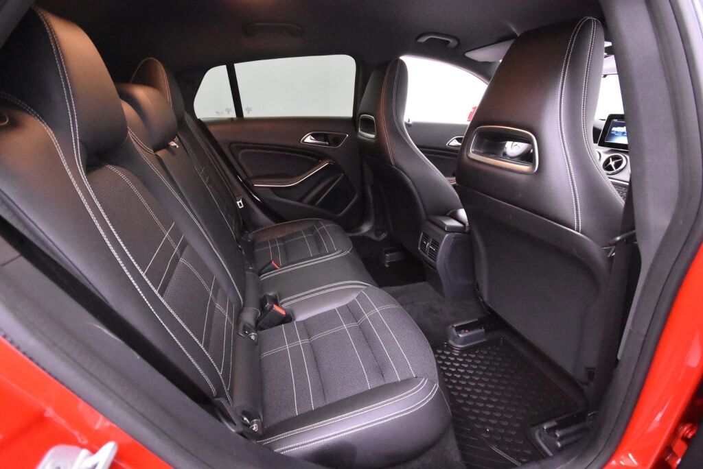 Mercedes-Benz CLA 2016 180 A Shooting Brake Premium Business / Urban Paketti / Kamera / Sporttipenkit / Lohkolämmitin / Juuri huollettu
