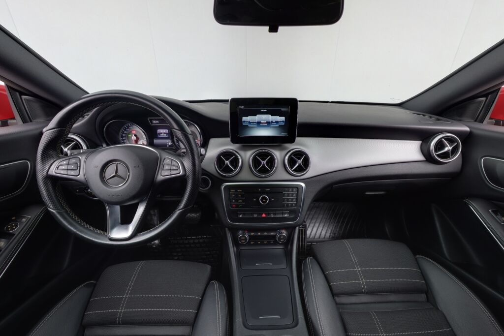 Mercedes-Benz CLA 2016 180 A Shooting Brake Premium Business / Urban Paketti / Kamera / Sporttipenkit / Lohkolämmitin / Juuri huollettu