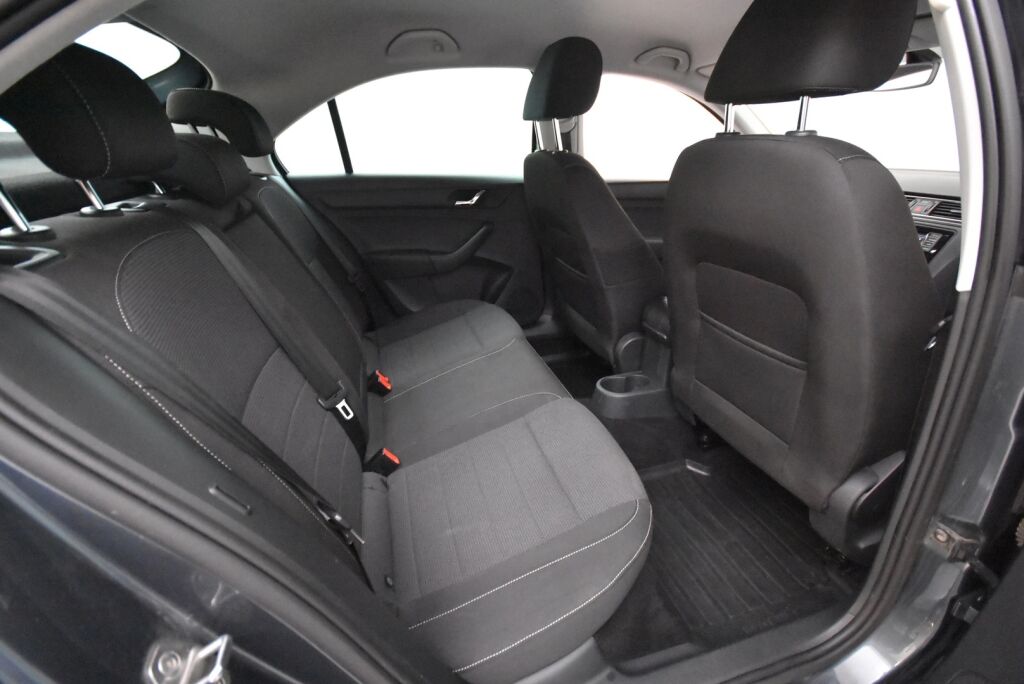 Skoda Rapid 2016 1,2 TSI 110 Style / Suomiauto / Vetokoukku / Lohkolämmitin / Vakionopeudensäädin