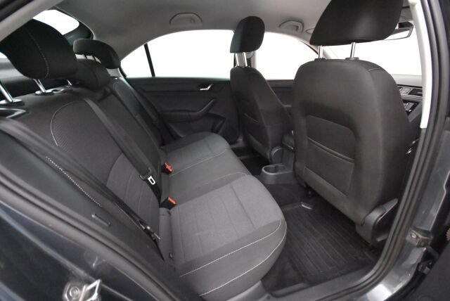 Skoda Rapid 2016 1,2 TSI 110 Style / Suomiauto / Vetokoukku / Lohkolämmitin / Vakionopeudensäädin
