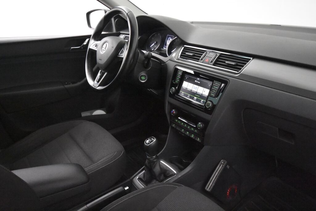 Skoda Rapid 2016 1,2 TSI 110 Style / Suomiauto / Vetokoukku / Lohkolämmitin / Vakionopeudensäädin