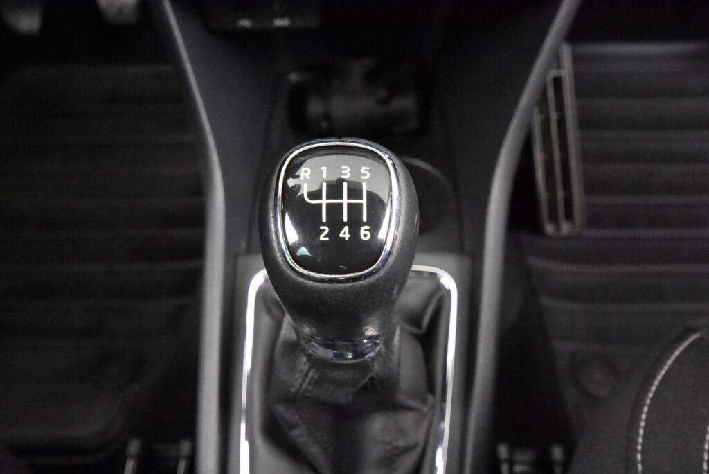 Skoda Rapid 2016 1,2 TSI 110 Style / Suomiauto / Vetokoukku / Lohkolämmitin / Vakionopeudensäädin