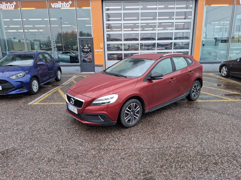 Volvo V40 Cross Country 2016 D2 Business aut/Navi/tutkat/Webasto/