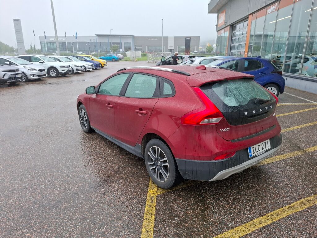 Volvo V40 Cross Country 2016 D2 Business aut/Navi/tutkat/Webasto/