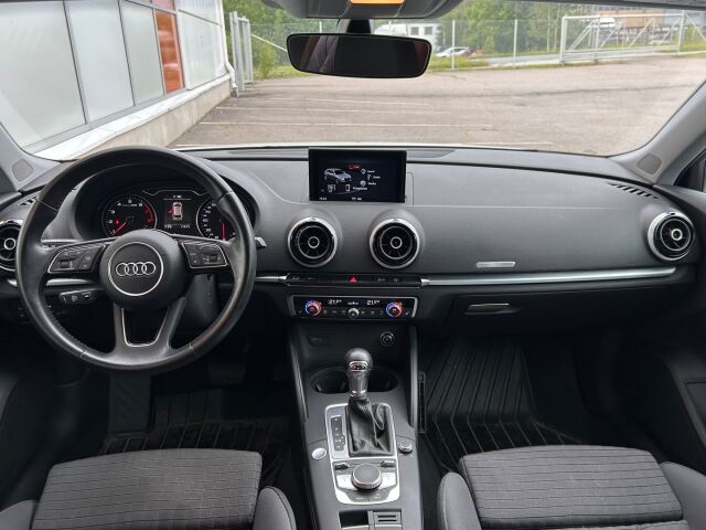 Audi A3 2017 Sportback First Edition Business Sport 1,4 TFSI COD 110 kW ultra S tronic / 2-om. Suomiauto / ACC / Keyless / Lohko + sisä / Jakopää tehty!