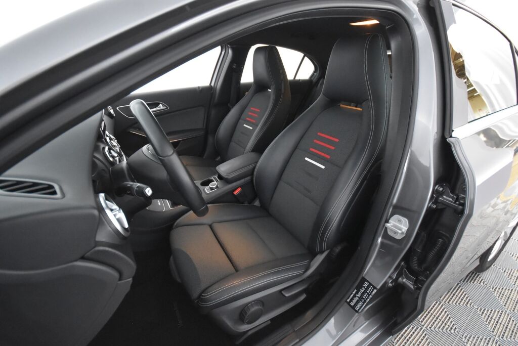 Mercedes-Benz A 2016 160 Premium Business / Xenonit/ Kamera/ Osanahkat