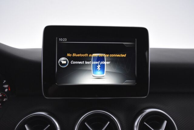 Mercedes-Benz A 2016 160 Premium Business / Xenonit/ Kamera/ Osanahkat