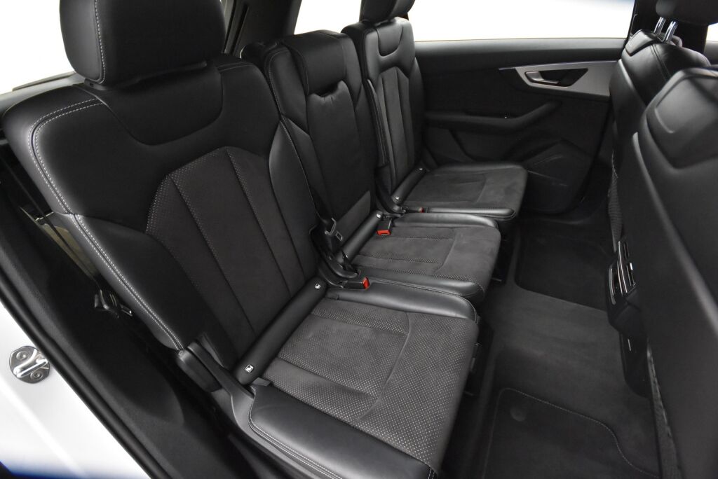 Audi Q7 2017 Business 3,0 V6 TDI e-tron quattro Tiptronic / S-Line / Panorama lasikatto / Digitaalinen mittaristo / Matrix LED / Ilma-alusta / Vetokoukku - RAHOITUS TÄHÄN AUTOON VAIN 3.99% - 