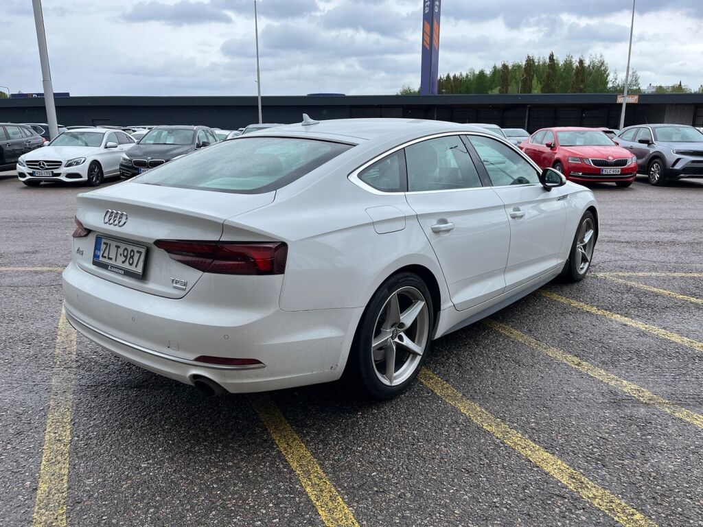 Audi A5 2018 Sportback Business Sport Comfort Edition 2,0 TFSI 140 kW S tronic MHEV / Suomiauto / Webasto / Vetokoukku / Tutkat / Navi /