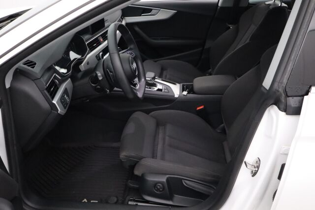 Audi A5 2018 Sportback Business Sport Comfort Edition 2,0 TFSI 140 kW S tronic MHEV / Suomiauto / Webasto / Vetokoukku / Tutkat / Navi /