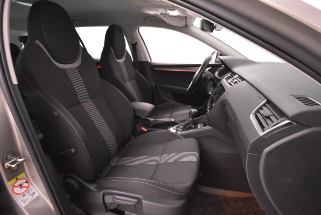 Skoda Octavia 2018 Combi 1,4 TSI Style DSG Autom. *Webasto, Adap.Vakionopeudensäädin, Peruutuskamera, Vetokoukku*
