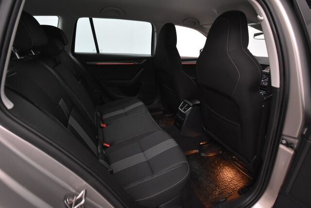 Skoda Octavia 2018 Combi 1,4 TSI Style DSG Autom. *Webasto, Adap.Vakionopeudensäädin, Peruutuskamera, Vetokoukku*