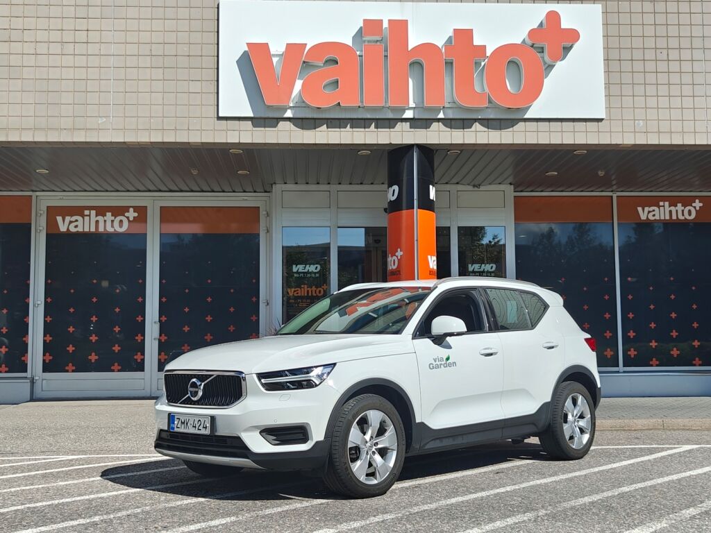 Volvo XC40 2018 D3 Business aut / Webasto / Led-ajovalot / Blis / Navigointi