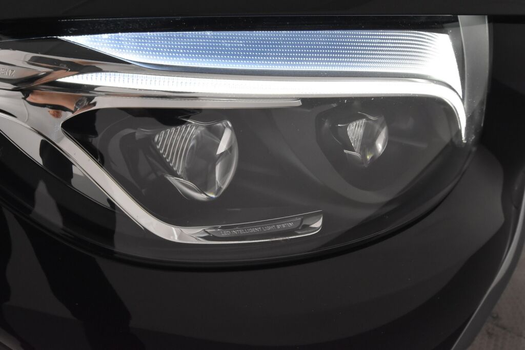 Mercedes-Benz GLC 2019 220 d 4Matic A Suomi Edition / Webasto / Led-ajovalot / Urheiluistuimet