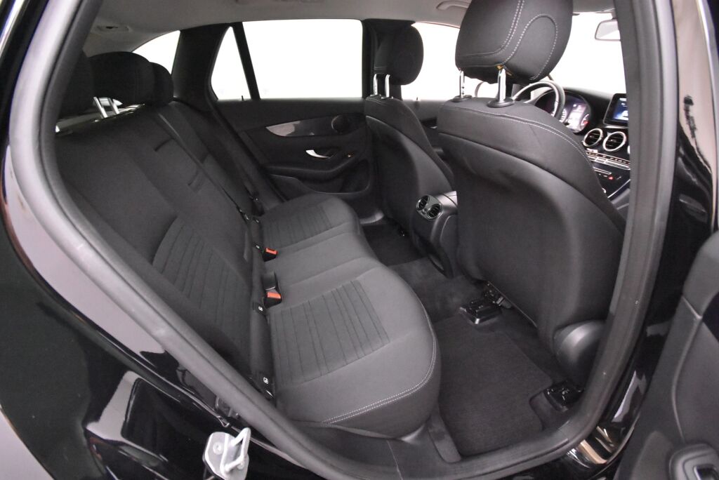 Mercedes-Benz GLC 2019 220 d 4Matic A Suomi Edition / Webasto / Led-ajovalot / Urheiluistuimet
