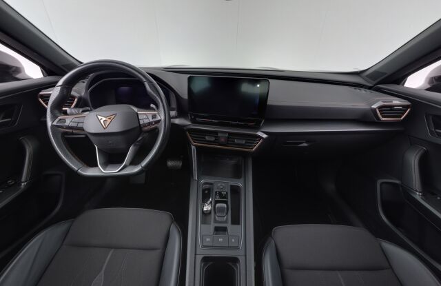 Cupra Formentor 2022 2,0 TSI 140 kW 4Drive DSG / Kamera / Koukku / Ratinlämmitin / 1 omistaja / Acc / Kaistavahti / Keyless Go