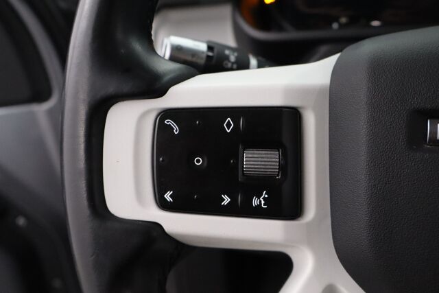 Land Rover Defender 2020 110 D240 S Launch Edition /Keyless/ Apple Car Play/ Webasto/ Koukku