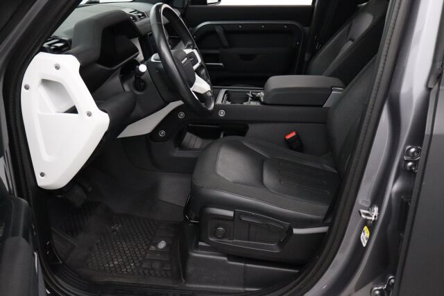 Land Rover Defender 2020 110 D240 S Launch Edition /Keyless/ Apple Car Play/ Webasto/ Koukku