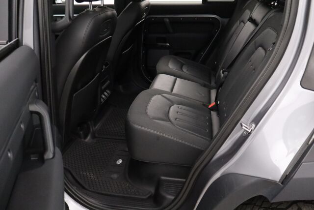 Land Rover Defender 2020 110 D240 S Launch Edition /Keyless/ Apple Car Play/ Webasto/ Koukku