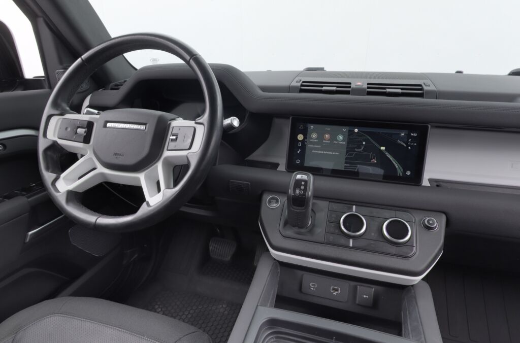Land Rover Defender 2020 110 D240 S Launch Edition /Keyless/ Apple Car Play/ Webasto/ Koukku