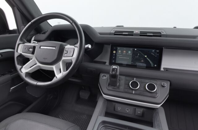 Land Rover Defender 2020 110 D240 S Launch Edition /Keyless/ Apple Car Play/ Webasto/ Koukku