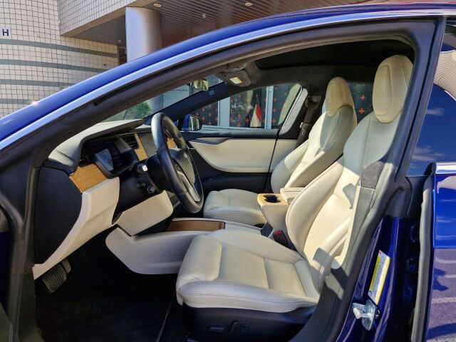 Tesla Model S 2020 Long Range AWD Raven / Suomi auto / 2x renkaat / Ilma-alusta / Panoraama / Autopilot 3 / Intel Atom / Premium audio