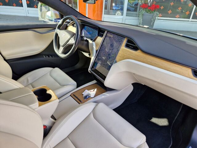 Tesla Model S 2020 Long Range AWD Raven / Suomi auto / 2x renkaat / Ilma-alusta / Panoraama / Autopilot 3 / Intel Atom / Premium audio