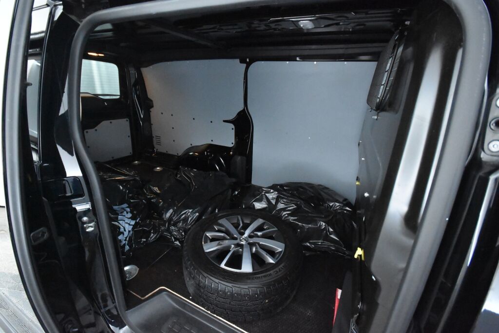 Toyota Proace 2020 L2 2,0 D 120 Automatic Edition / Suomiauto / ALV / Vakionopeudensäädin