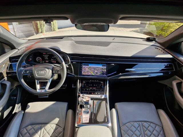 Audi Q8 2021 60 TFSI e 340 kW quattro tiptronic / HUD / S urheiluistuimet / Panoraama / Koukku / Ilma-alusta / Matrix / 22" vanteet