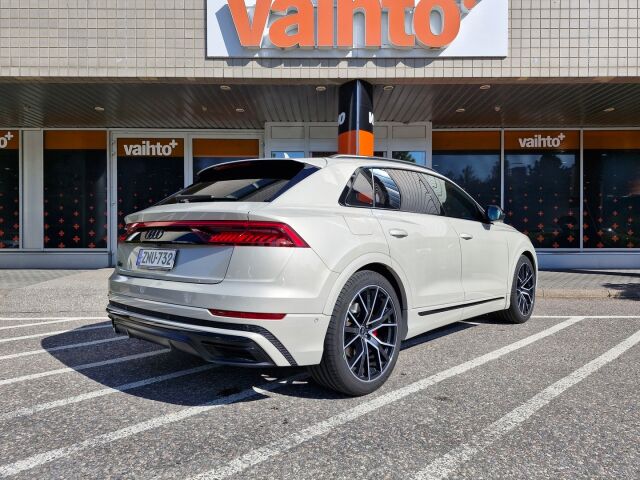 Audi Q8 2021 60 TFSI e 340 kW quattro tiptronic / HUD / S urheiluistuimet / Panoraama / Koukku / Ilma-alusta / Matrix / 22" vanteet