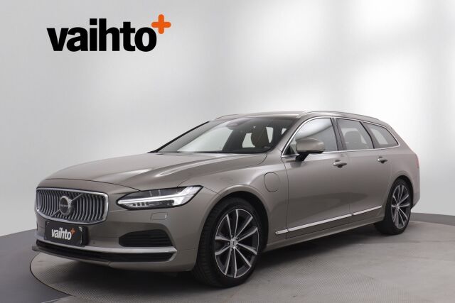 Volvo V90 2022