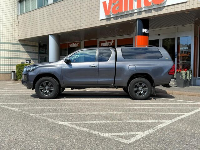 Toyota Hilux 2022 Extra Cab 4WD 2,4D Active / ALV-Vähennyskelpoinen / Vetokoukku / Vakkari / Merkkiliikkeen huoltokirja