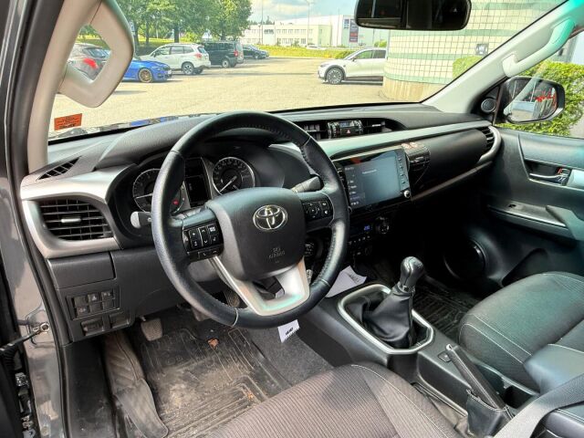 Toyota Hilux 2022 Extra Cab 4WD 2,4D Active / ALV-Vähennyskelpoinen / Vetokoukku / Vakkari / Merkkiliikkeen huoltokirja