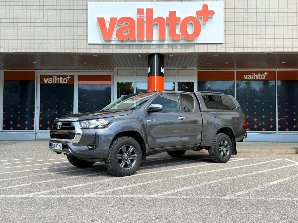 Toyota Hilux 2022 Extra Cab 4WD 2,4D Active / ALV-Vähennyskelpoinen / Vetokoukku / Vakkari / Merkkiliikkeen huoltokirja