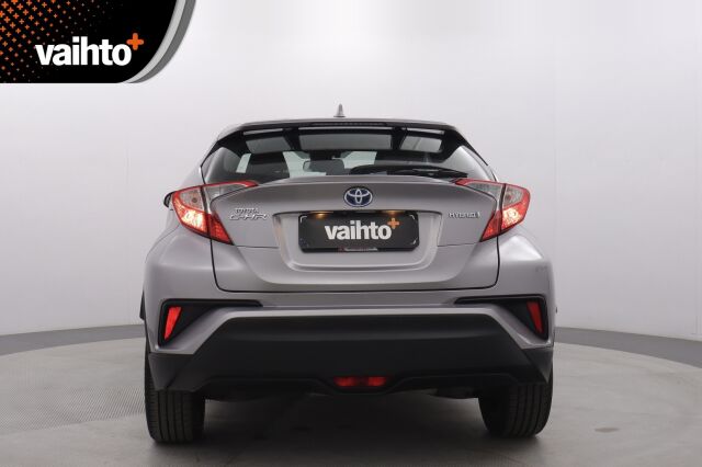 Toyota C-HR 2018 1,8 Hybrid Active / Kamera / Navi / Kessy / Kaistavahti / Vakkari